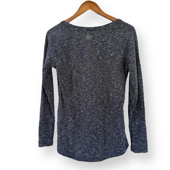 Tasc Performance Womens Long Sleeve FLY Shirt Size S Blue Thumbholes Athletic - Picture 6 of 8